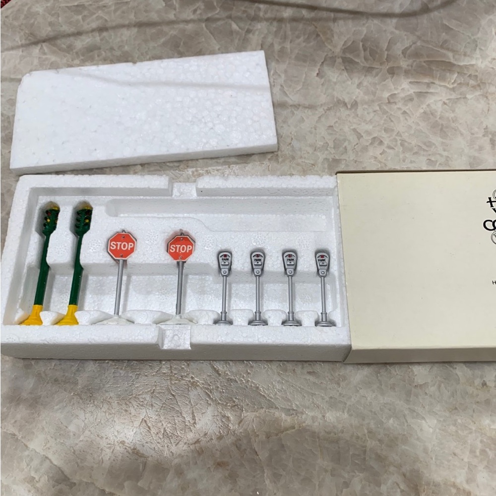 Dept 56 utilities